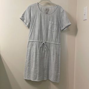 GH Bass blue and white striped dress size medium
